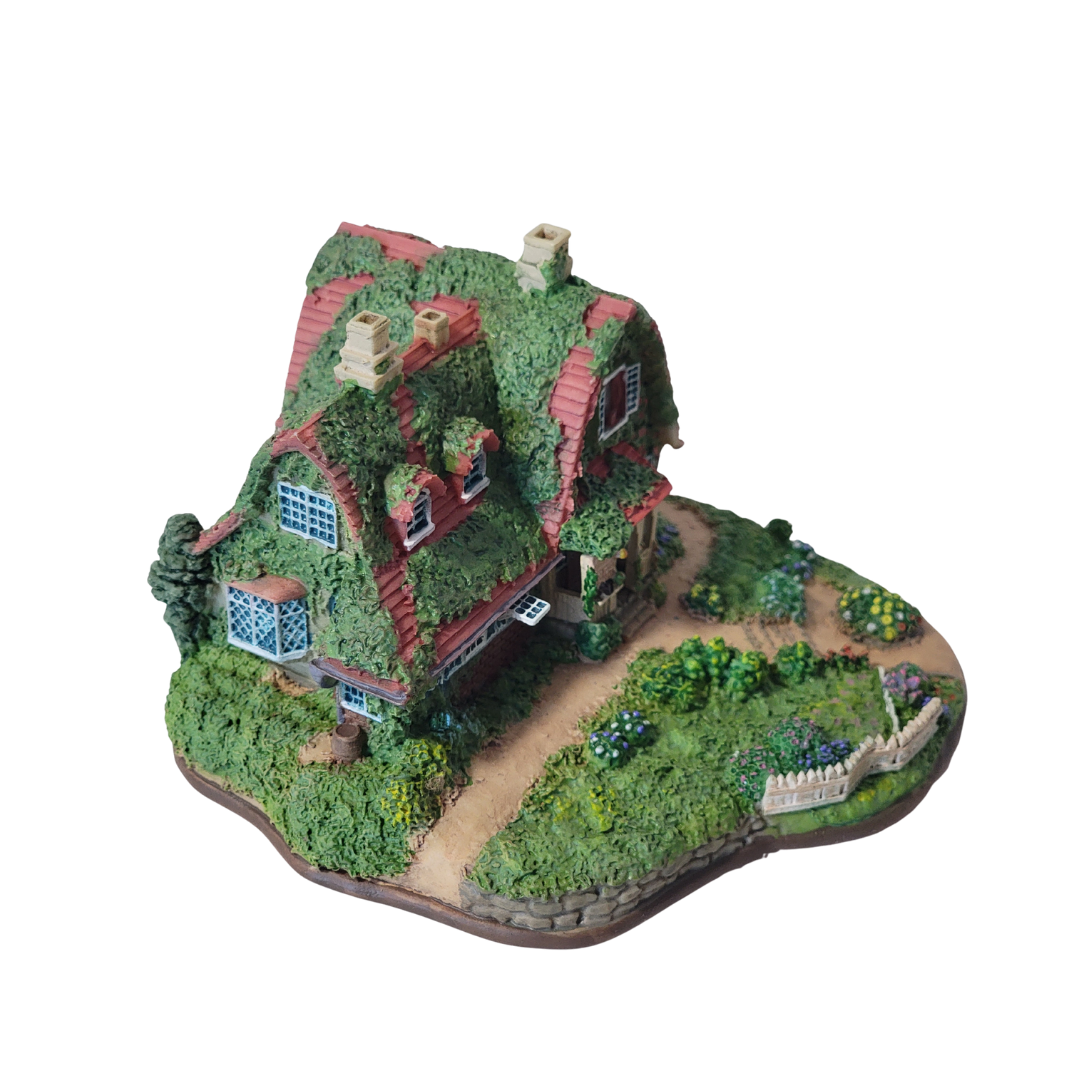 Kiki's Delivery Service “Okino Residence” Building Series Diorama Figurine – Ghibli Park Limited Edition