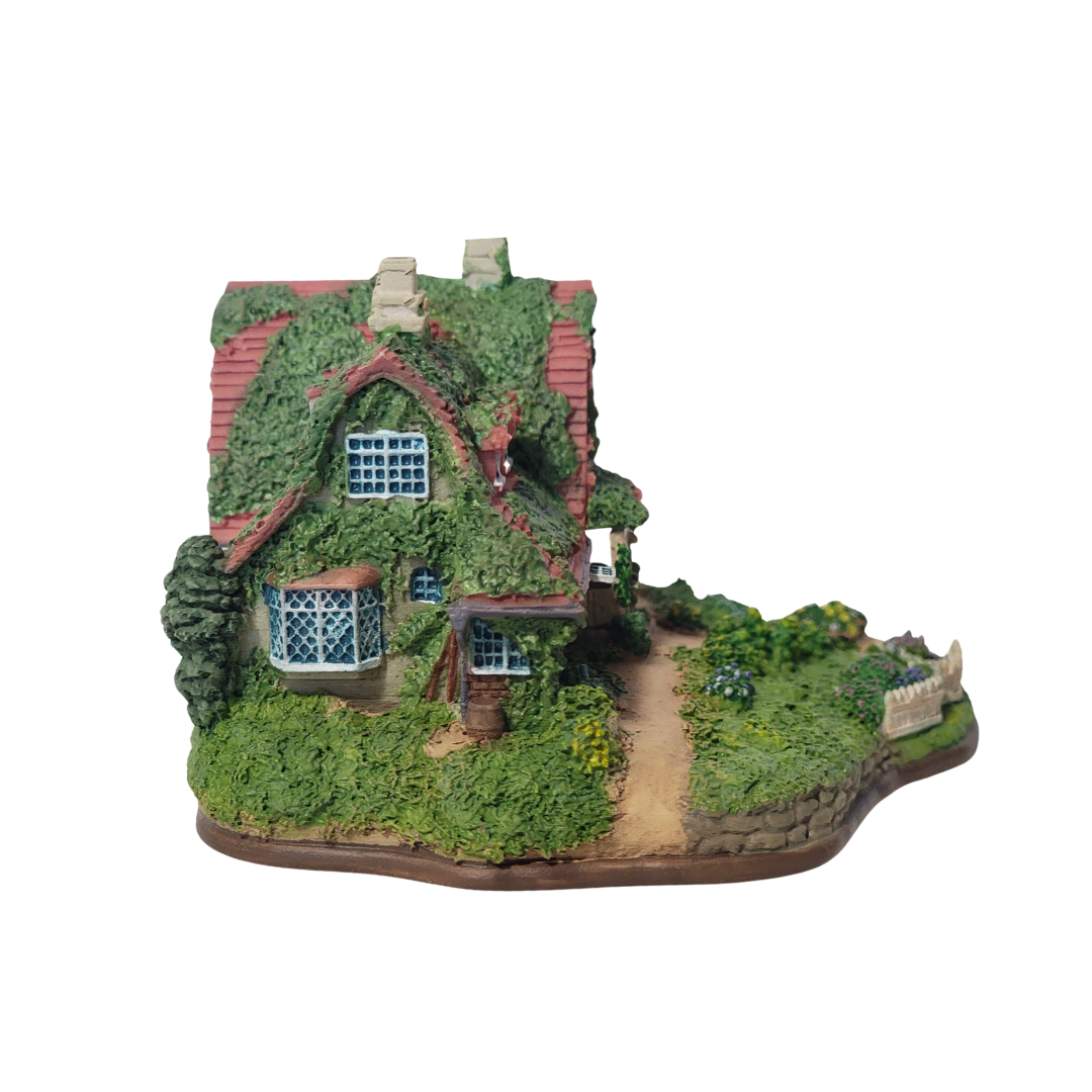 Kiki's Delivery Service “Okino Residence” Building Series Diorama Figurine – Ghibli Park Limited Edition