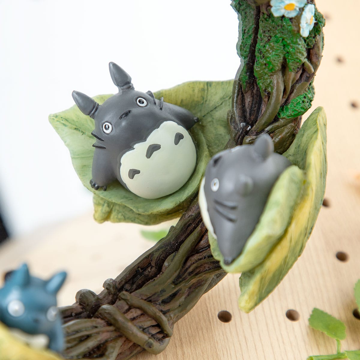 My Neighbor Totoro Stand Mirror Hide-and-Seek Wreath