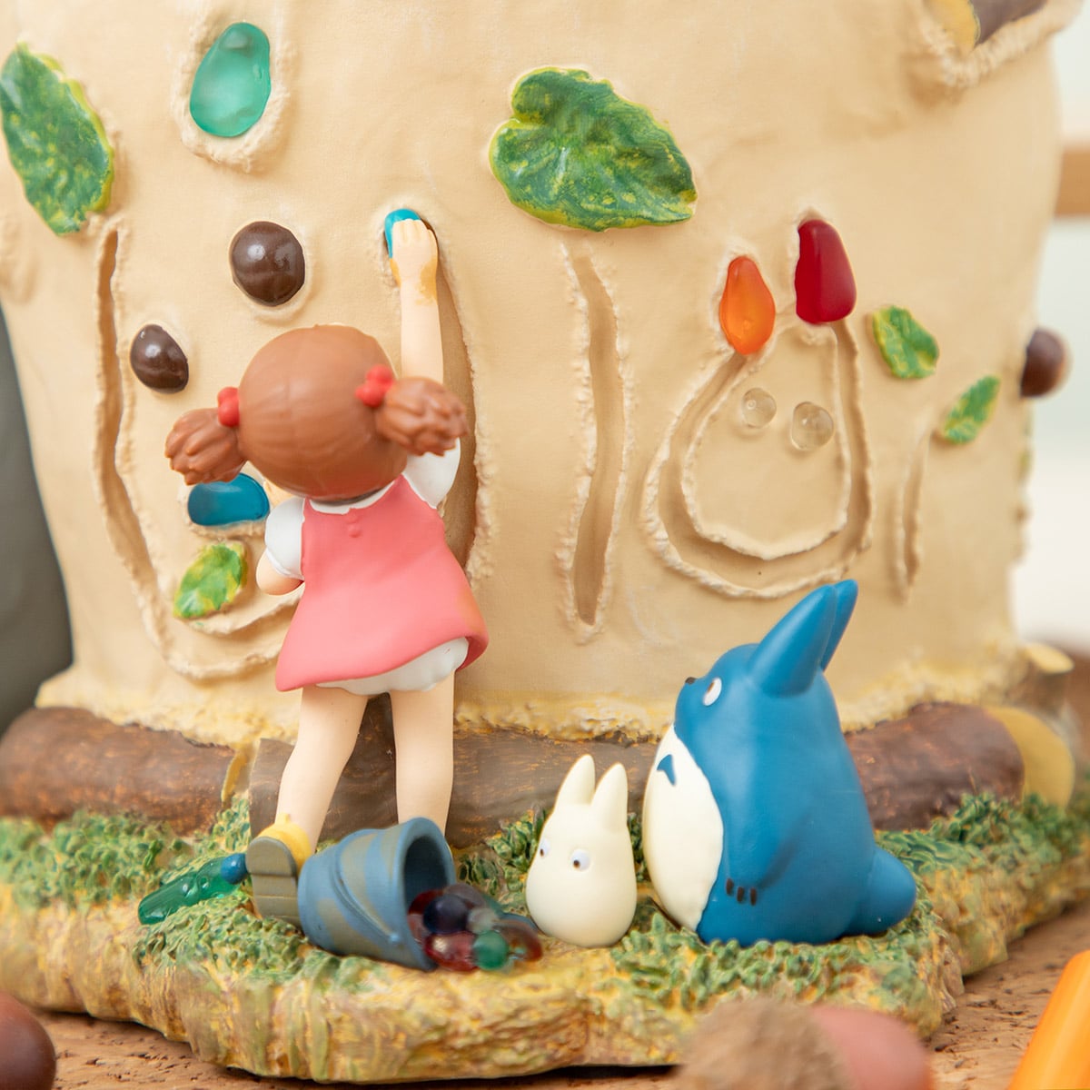 My Neighbor Totoro Diorama Box Totoro & Drawing Mei