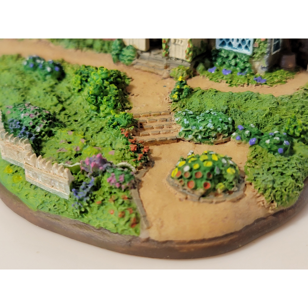 Kiki's Delivery Service “Okino Residence” Building Series Diorama Figurine – Ghibli Park Limited Edition