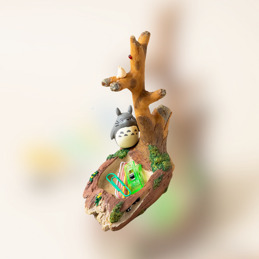 My Neighbor Totoro Key Hook Stand "Totoro in the Shade"